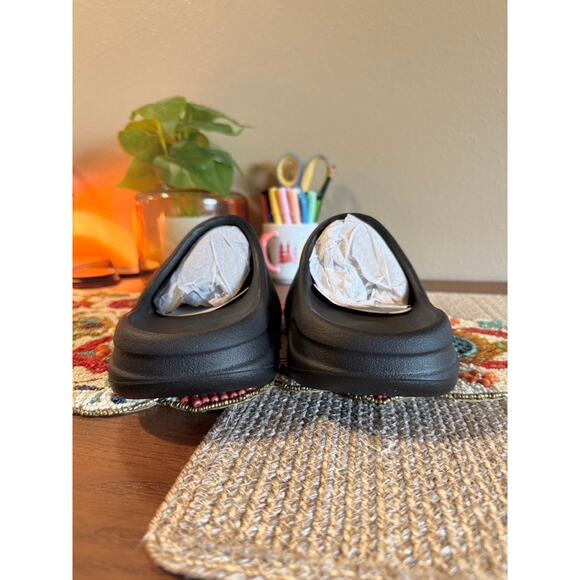 YZY YS-01 Black Yeezy Slides Onyx main image 6